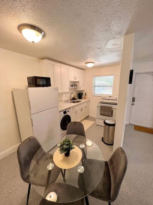 Cozy & Beautiful 1Bd Apartment W/Full Kitchen! Fort Lauderdale Exterior foto